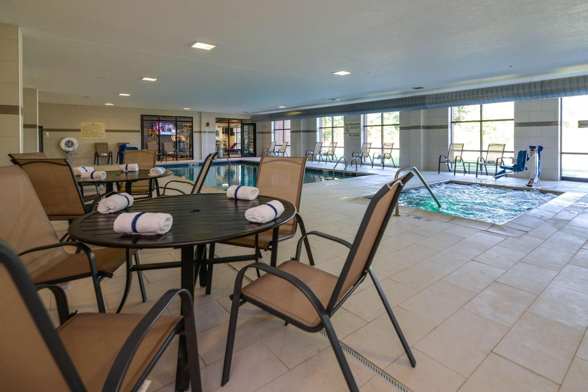Hampton Inn Brighton Mi Εξωτερικό φωτογραφία